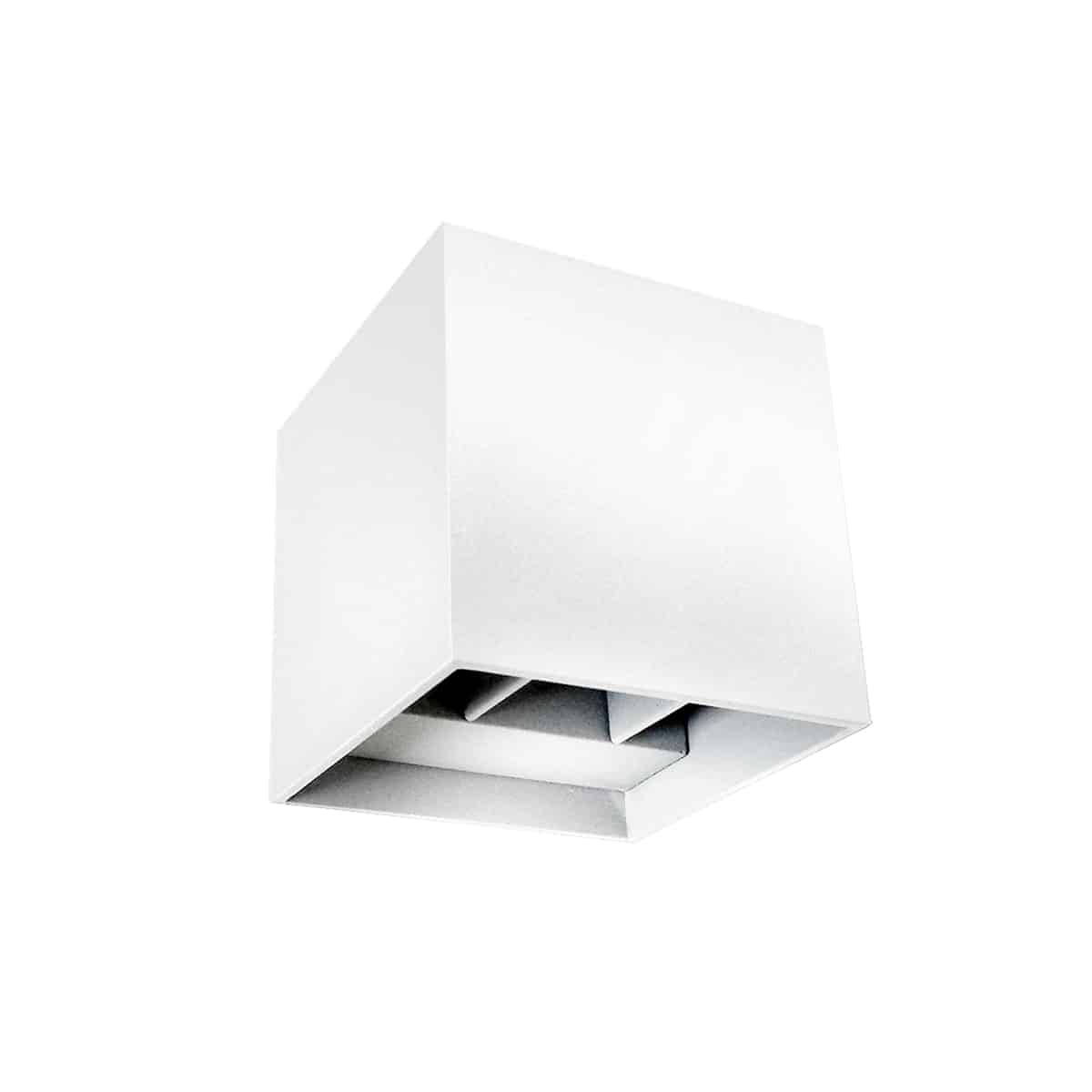 צמוד קיר מוגן מים ״קובייה הונגרית״