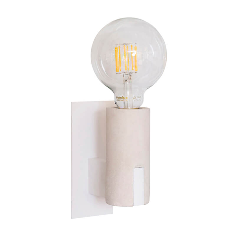 צמוד קיר ״און״